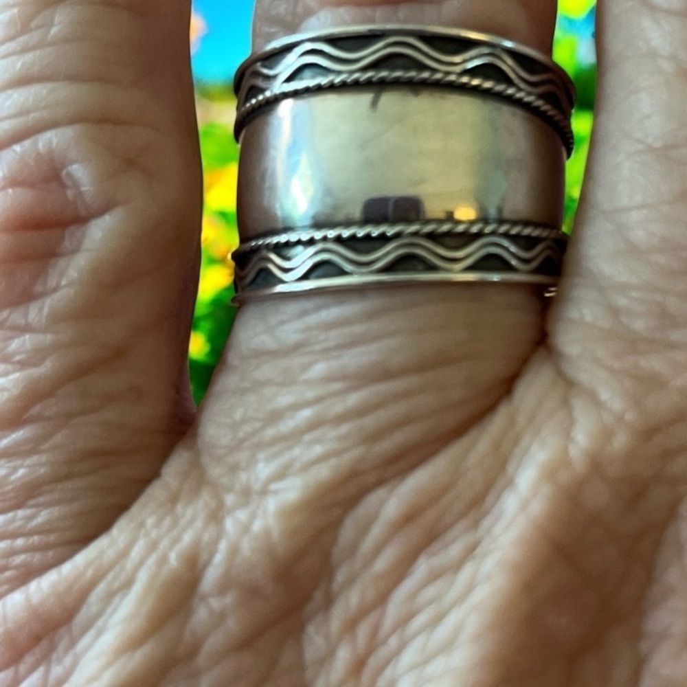 Vintage Bali 925 Silver Ring with Wave Design